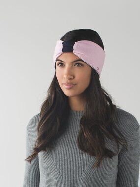 Lululemon Divinity Earwarmer - Black Grape / Powdered Rose